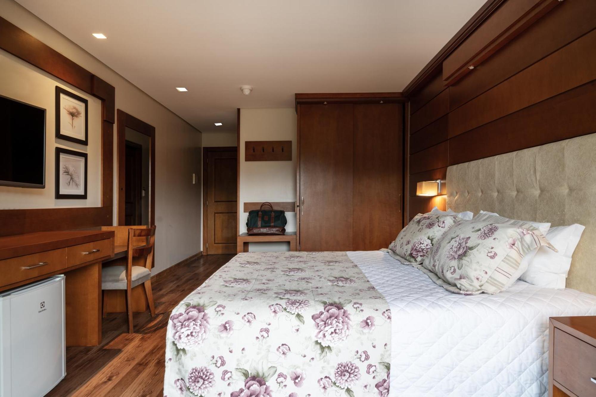 Hotel Alpestre กรามาโด ภายนอก รูปภาพ